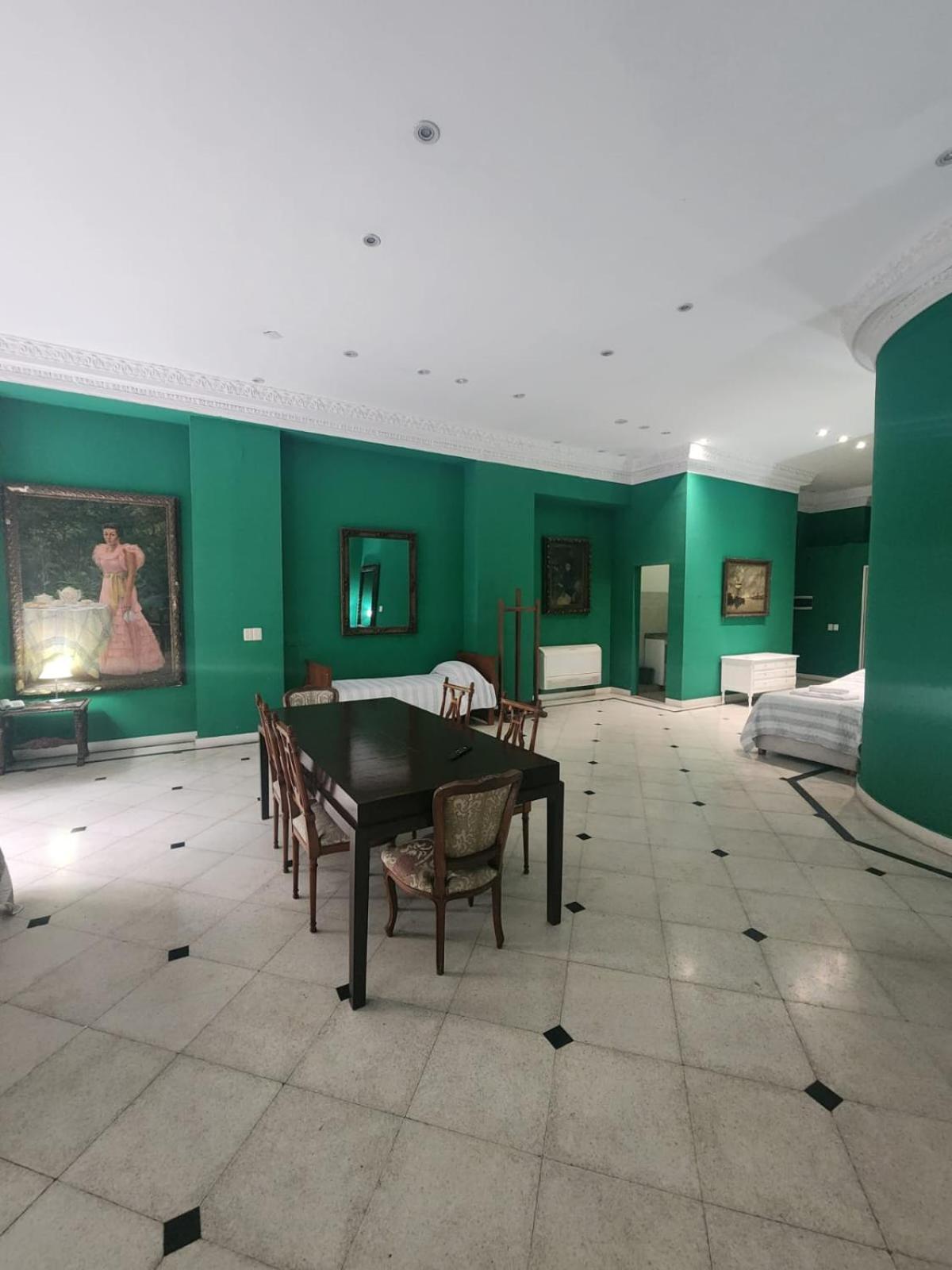 Leonardo Da Vinci Apartahotel 3*